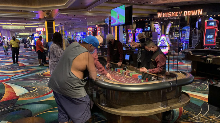 MGM Las Vegas, Crap table